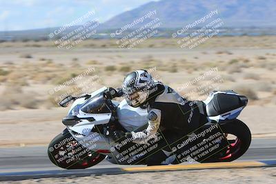 media/Feb-04-2024-SoCal Trackdays (Sun) [[91d6515b1d]]/7-Turn 9 Inside (1140am)/